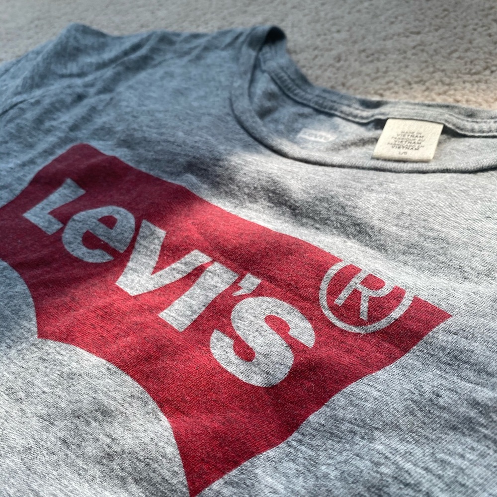 LEVI | GRAPHIC T SHIRT